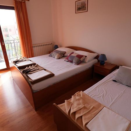 Apartments Perina Šibenik Esterno foto